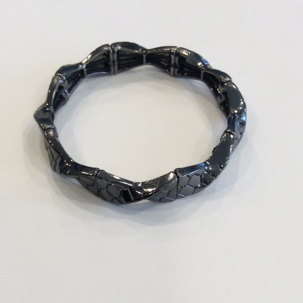 Lia Sophia Swivel stretch bracelet